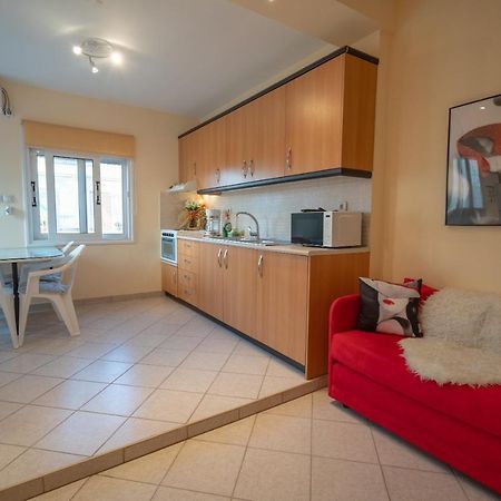 Attica Train Station 1 Bedroom 4 Pers Apartment Atena Exterior foto