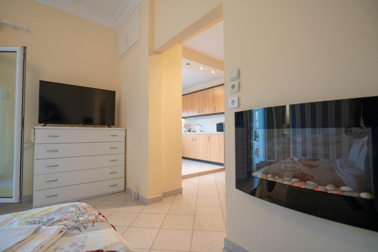 Attica Train Station 1 Bedroom 4 Pers Apartment Atena Exterior foto